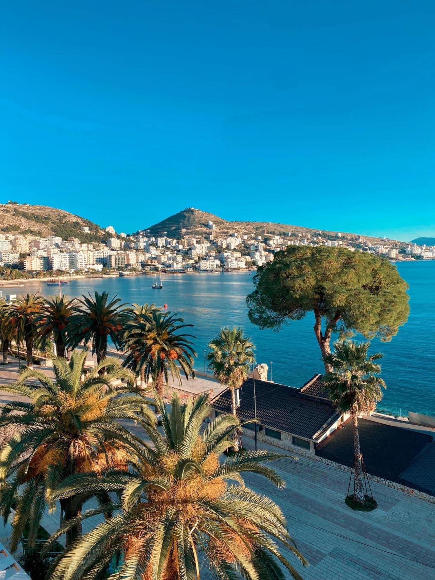Apartment In Saranda Esterno foto