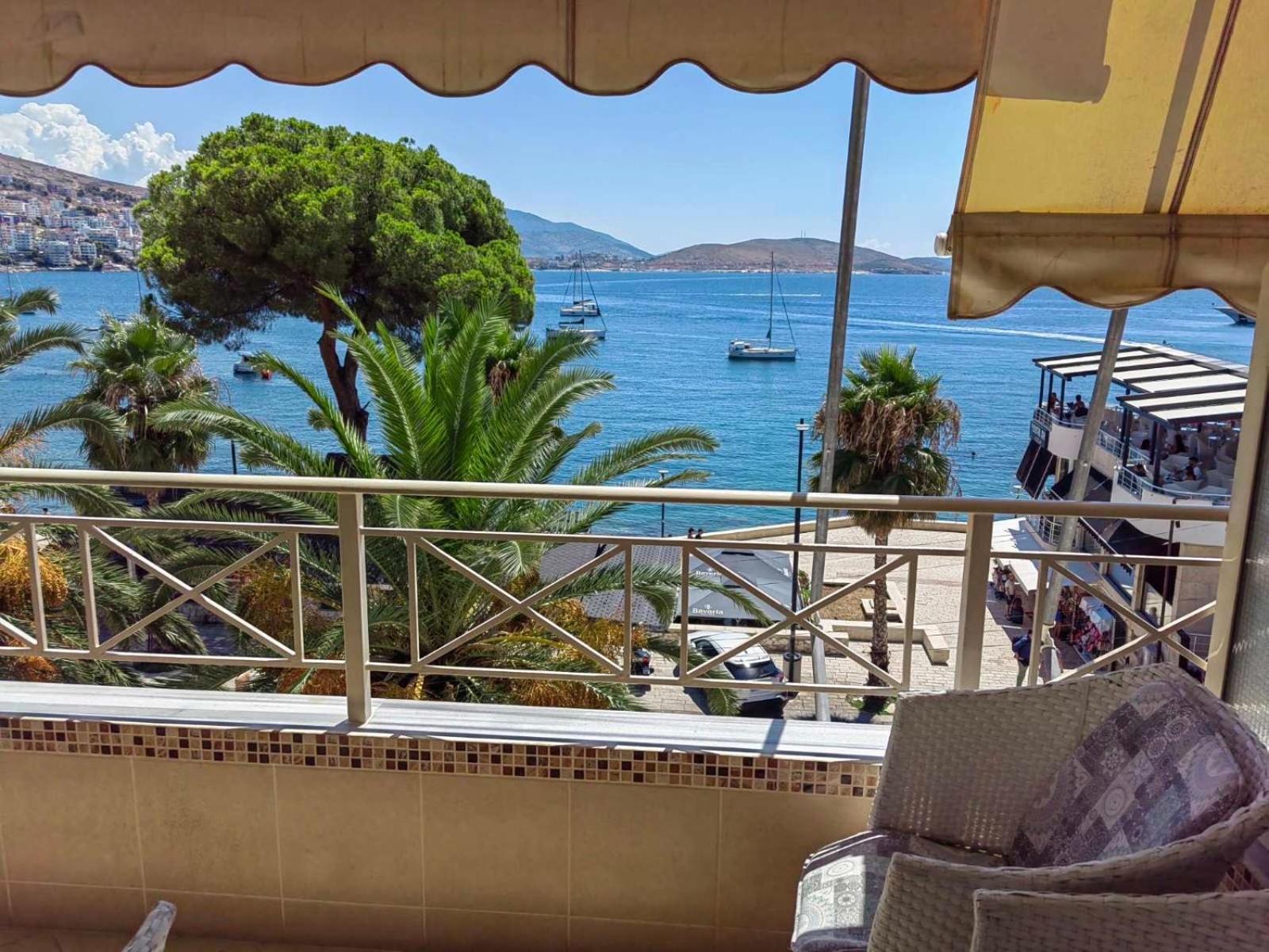 Apartment In Saranda Esterno foto