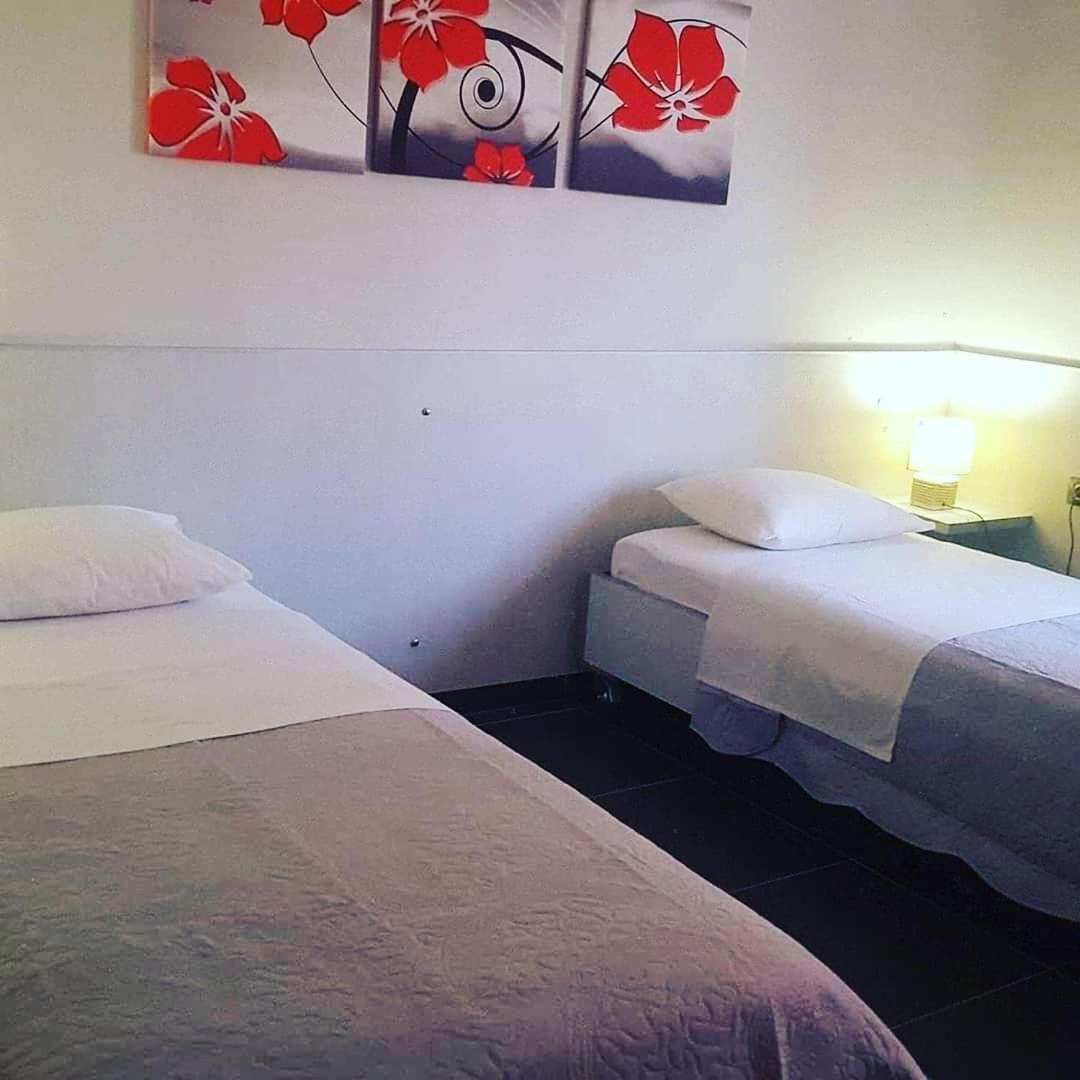 Apartment In Saranda Esterno foto